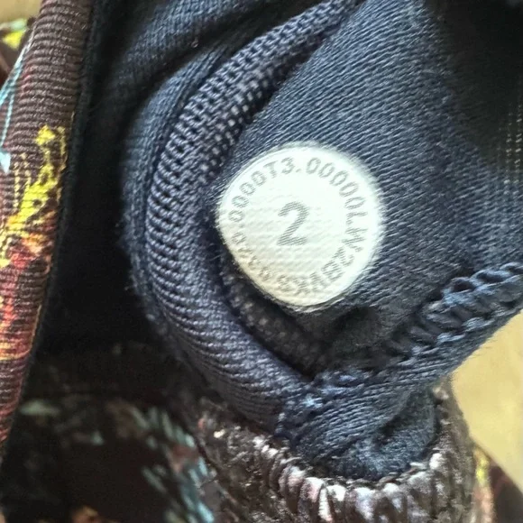 Lululemon Energy Bra Long Line - Picture 3 of 7